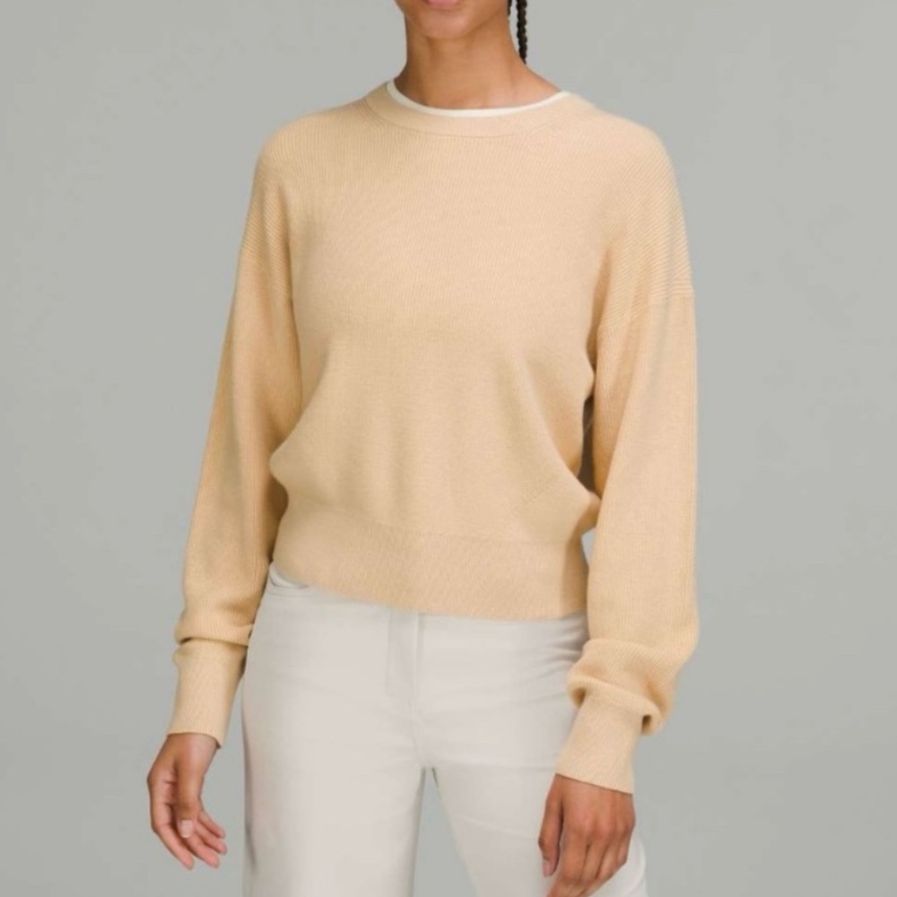 Lululemon Prosecco waist length crew sweater size 6
